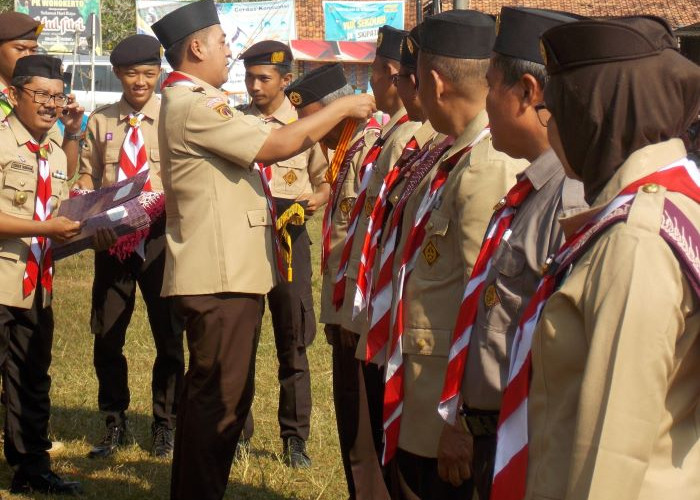 Pemkab Pekalongan Gelar Upacara Peringatan Hari Pramuka Ke-63 di Desa Rowoyoso, Ini Pesan Sekda M Yulian Akbar