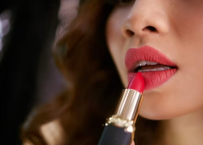 5 Lipstik Lokal Terbaik! Mulai dari 50 Ribuan Aja Lho, Anti Luntur Meski Sudah Makan Gorengan