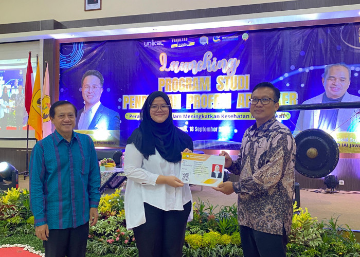 Hadir di Pekalongan, Unikal Launching Program Studi Pendidikan Profesi Apoteker 