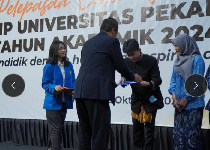 122 Calon Wisudawan FKIP Unikal Dilepas, Diimbau Terus Berprestasi dan Menginspirasi