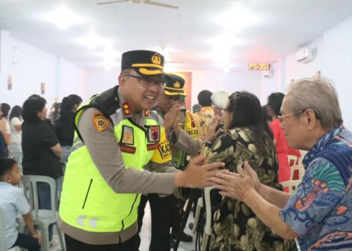 Polres Pekalongan Jaga Ketat 14 Gereja di Kota Santri Saat Perayaan Natal 2025