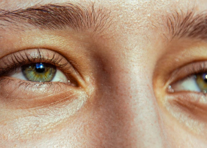 Ini 4 Eye Serum untuk Mengatasi Penuaan di Mata, Bikin Tampak Lebih Muda
