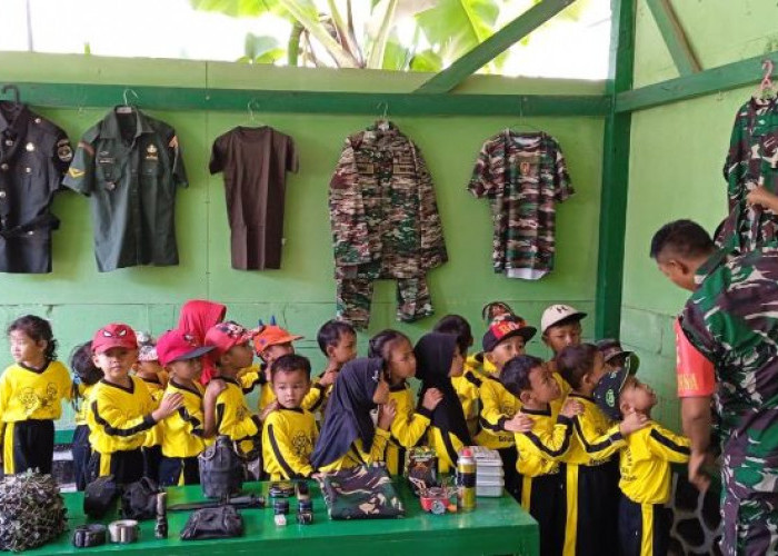 Kenalkan Profesi TNI, Paud Insan Sejahtera Desa Sidomulyo Outing Class di Markas Koramil 17/Lebakbarang