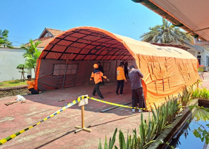 Persiapan Layanan Kunjungan Lebaran, Lapas Pekalongan Pasang Tenda Bantuan BPBD