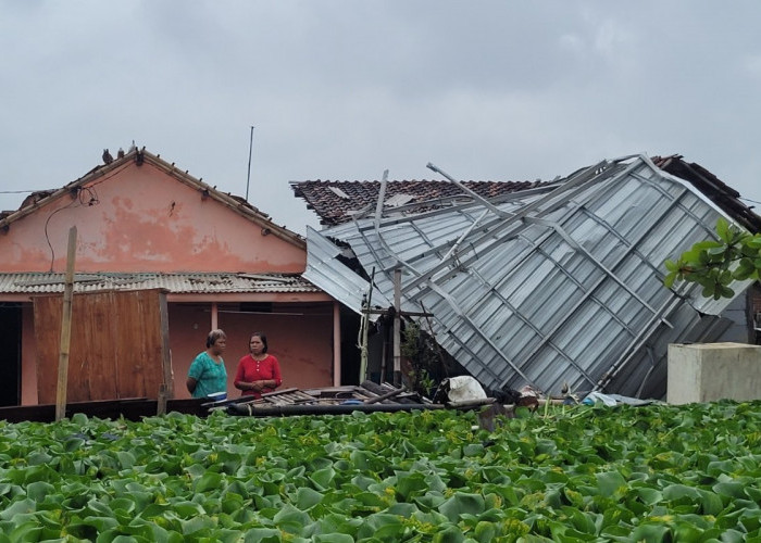 Puluhan Rumah di Kota Pekalongan Rusak akibat Puting Beliung