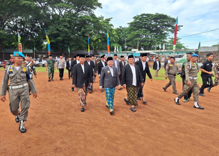 Ketua DPRD Kabupaten Pekalongan Dorong Santri Jadi Generasi Adaptif dan Berdaya Saing di Era Digital