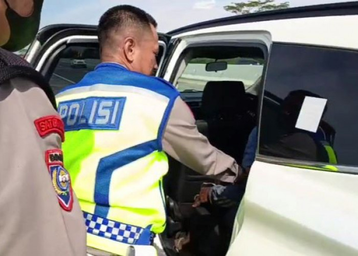 Polisi Amankan ODGJ di Jalur Tol Pekalongan