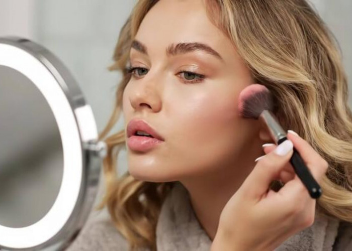 Top 5 Foundation yang Bikin Glowing dan Tahan Lama Meski Berkeringat Seharian