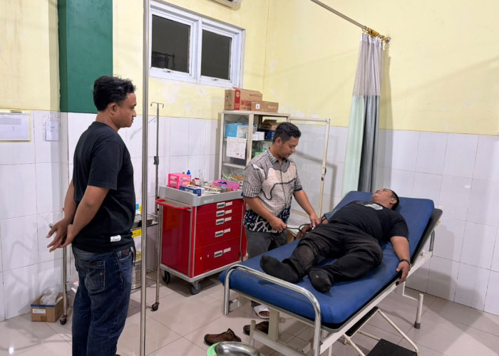 Dituduh Gendam dan Gelapkan Kembalian Nenek 77 Tahun, 8 Sales Gas di Batang Babak Belur Dikeroyok Massa 