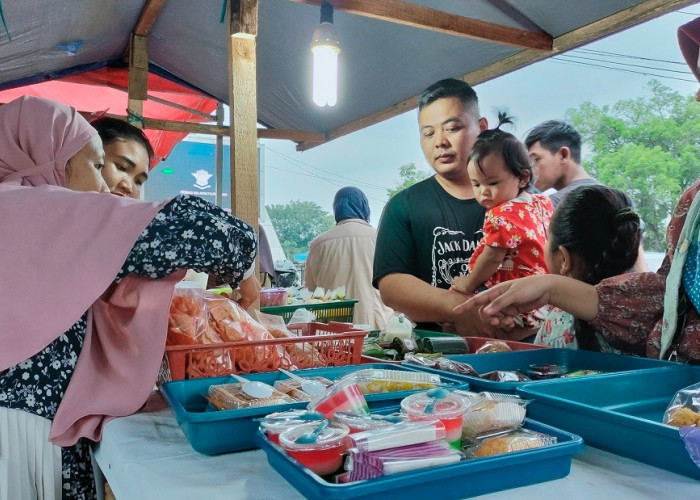 Suka Berburu Takjil? Yuk Ngabuburit Sambil Borong Produk UMKM di Bazar Ramadan Jalan Veteran Batang