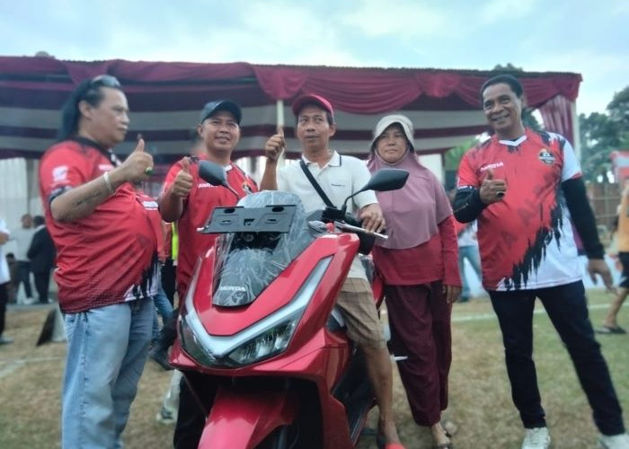 Duta Albasy Cup I 2026 Resmi Dibuka, Ambokembang Menang Tipis, Penonton Bawa Pulang Motor PCX