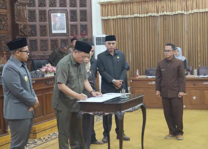 Rapat Paripurna DPRD Batang Bahas Tiga Agenda Strategis Keuangan Daerah
