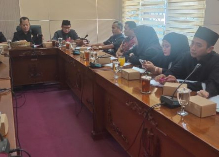 Guru PAI Non-Sertifikasi Kabupaten Pekalongan Ngadu ke Dewan, Ini Yang Mereka Perjuangkan