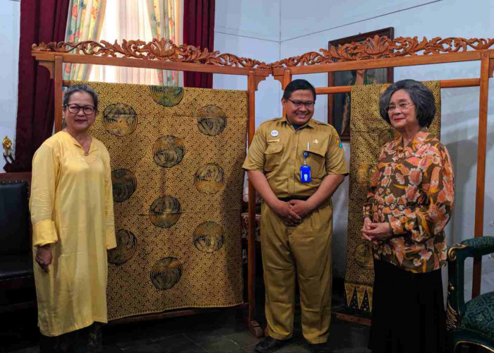 Keluarga Bung Hatta Sumbangkan Koleksi Batik Pribadi Ke Museum Batik Pekalongan