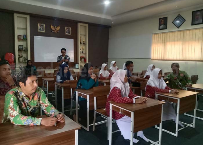 Jalin Kerja sama UT Wujudkan Sekolah Sehat 