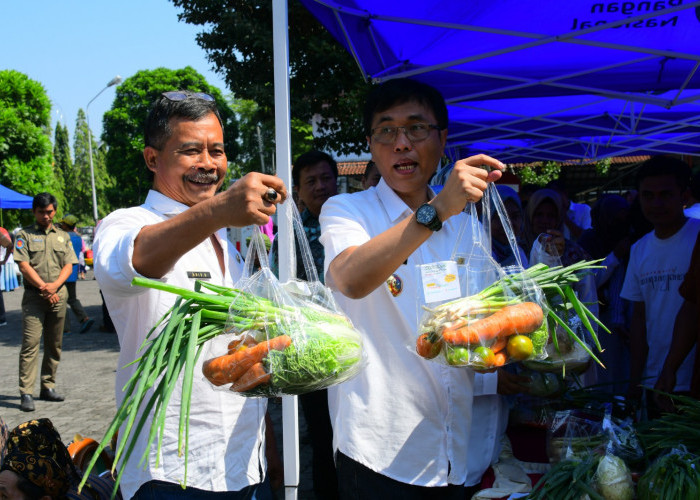 Pemkab Pekalongan Gelar Gerakan Pangan Murah dan Aksi ASN Peduli Petani