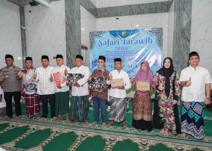 Safari Tarawih di Masjid Al-Amin Kradenan: Wali Kota Pekalongan Serap Aspirasi dan Perkuat Sinergi Warga