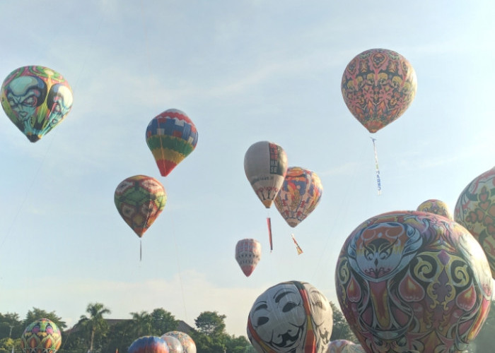 Tradisi Syawalan di Kota Pekalongan, Dimeriahkan dengan Final Festival Balon Tambat 2024