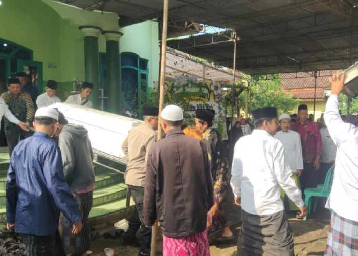 Jenazah Mahasiswa Pekalongan Korban Ombak di Mesir Tiba di Kampung Halaman, Disambut Isak Tangis Keluarga