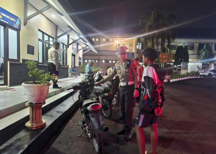 Ngebrong di Pusat Keramaian, Puluhan Pengguna Knalpot Brong di Alun-Alun Kajen Terjaring Razia