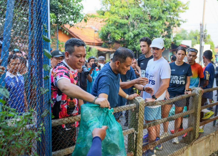 Melalui Gerakan Run for Rivers, Ahmad Luthfi Bersih-Bersih Sampah Bersama Masyarakat
