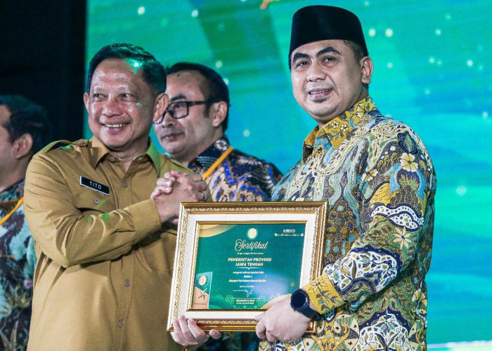Jateng Boyong Enam Penghargaan Adinata Syariah 2026, Taj Yasin Percepat Kawasan Industri Halal