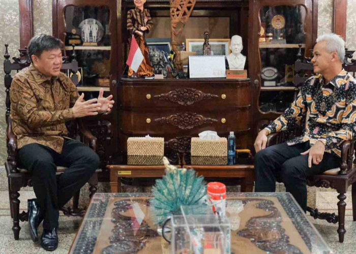 Gubernur Jawa Tengah Ganjar Pranowo menerima kunjungan  Bahas Potensi Kerja sama Green Energy Jateng-Singapura