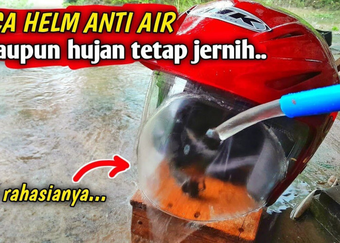 Trik Ampuh Agar Kaca Helm Anti Air Saat Berkendara di Musim Hujan