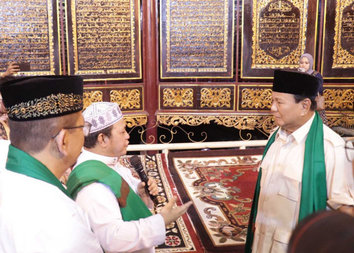 Prabowo Subianto Hadiri Silatnas Umat dan Ulama JSI di Palembang, Ajak Jemaah Bersyukur dan Berdoa