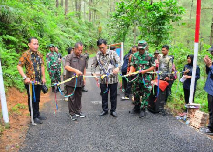 5 Tahun Jalan Desa Bedagung di Pekalongan Rusak Parah, Berkat TMMD Kodim Pekalongan Jalan jadi Mulus