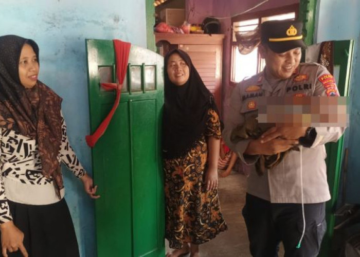 Polsek Wiradesa Ulurkan Bantuan untuk Bayi Penderita Bibir Sumbing di Desa Kauman