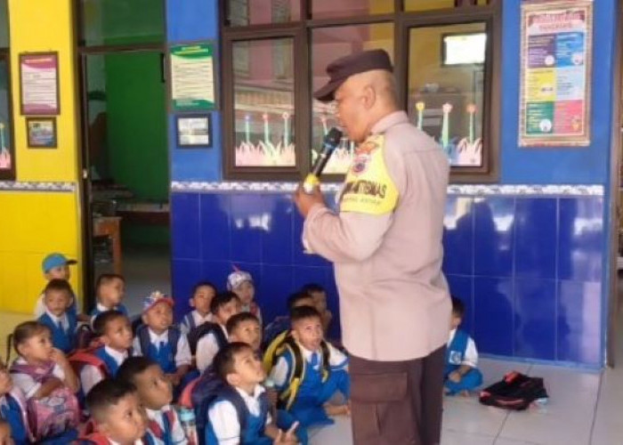Edukasi Anti Penculikan ala Pak Bhabin di TK Negeri Pembina Pododadi Kabupaten Pekalongan