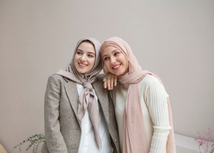Style OOTD Hijab Simple untuk Buka Bersama dan Hangout Bersama Teman ala Tren Fashion Ramadhan 2024
