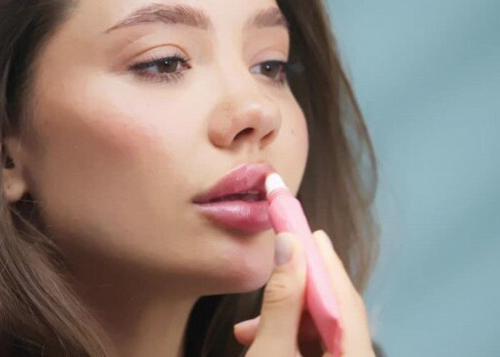 5 Rekomendasi Lipstik Lokal Terbaik yang Nyaman Dipakai Seharian