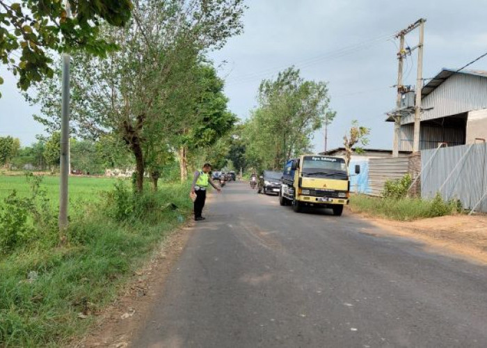 Niat Salip Kendaraan, Pelajar SMP di Pekalongan Tewas Terlindas Truk, Temannya Patah Kaki