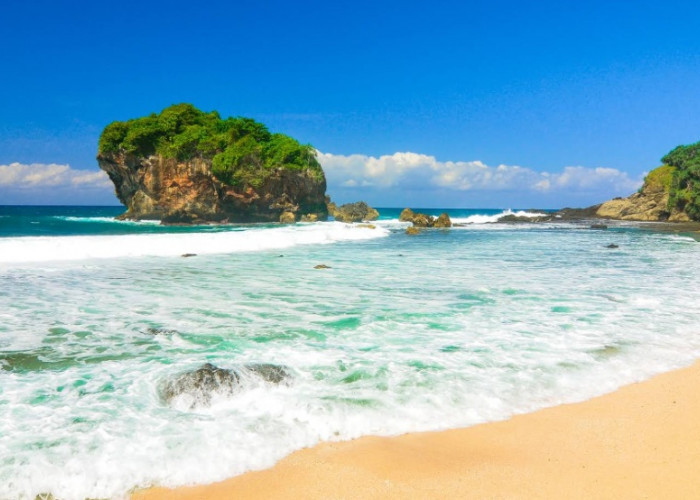Memanjakan Mata, Ini Dia 4 Rekomendasi Pantai Cantik di Gunungkidul yang Wajib Kamu Kunjungi