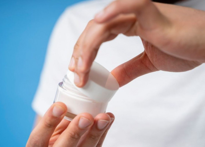 4 Krim Wajah Mencerahkan yang Bantu Melembabkan Kulit, Bikin Glowing