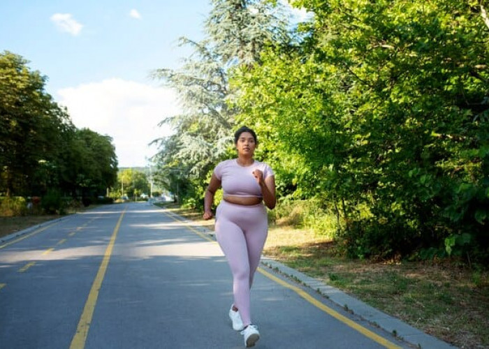 Obesitas Bikin Susah Gerak? Ini 6 Olahraga yang Aman untuk Obesitas dalam Menurunkan Berat Badan