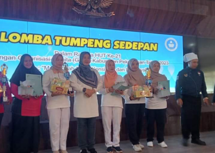 HUT Ke 21, GOW Kabupaten Pekalongan Gelar Lomba Tumpeng Sedepan dan Senam Bersama