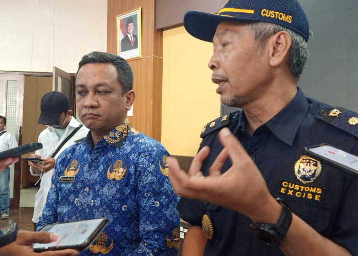 Gandeng Wartawan Gempur Rokok Ilegal, Wali Kota Pekalongan Mas Aaf Ancam Tutup Warung yang Nekat Jual