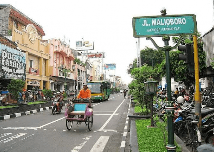 Berwisata di Jalan Malioboro Jogjakarta, Perpaduan Wisata Modern dan Tradisional