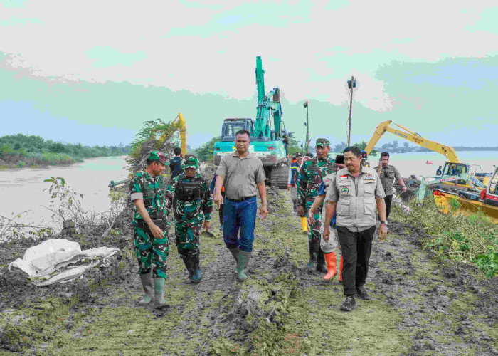 Upaya Intensif PJ Gubernur Jawa Tengah Nana Sujana dalam Mengatasi Banjir Awal  Tahun 2024, Patut Diapresiasi