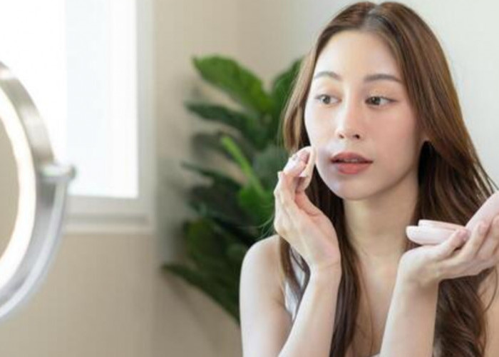 4 Bedak untuk Mengencangkan Kulit Wajah yang Kendur di Usia 40 Tahun Ke Atas