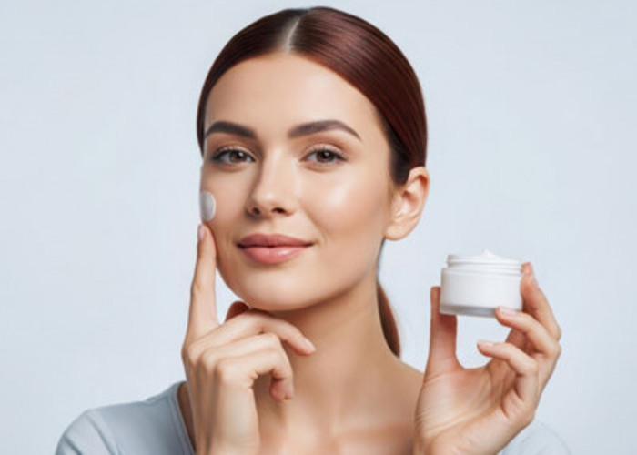 4 Krim untuk Mencerahkan Wajah Berflek Hitam dan Kusam di Usia 40 Tahunan