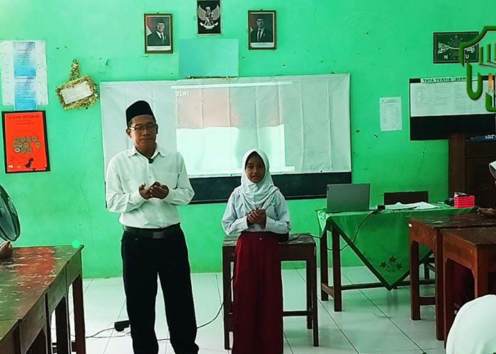 21 Tahun Mengabdi Jadi Guru Honorer, Pak Hadi Masih Menanti Keadilan