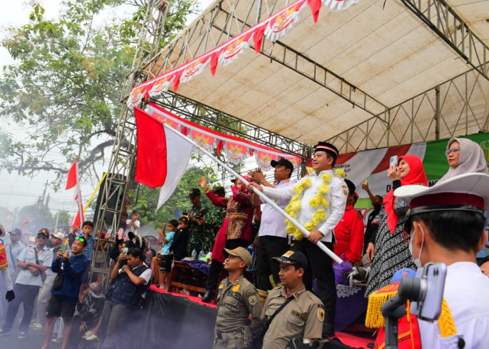 Plt. Bupati Pekalongan Sukirman Apresiasi Kreativitas dan Kekompakan Warga dalam Karnaval Wonopringgo