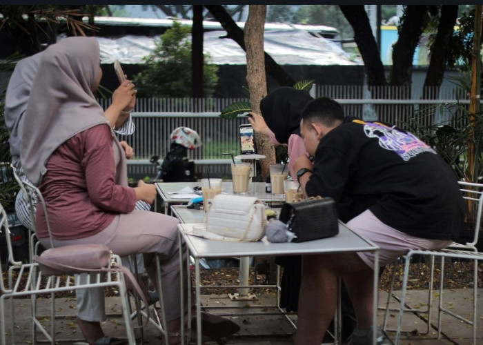 5 Coffee Shop Cozy di Bandung yang Nyaman untuk Me Time Ini Harus Kamu Kunjungi, Harga Menunya Murah!