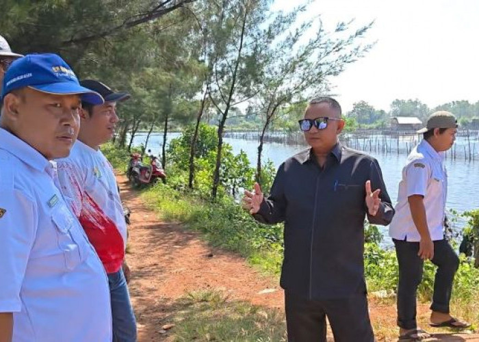 500 Meter Tanggul TNI di Pesisir Pekalongan Kritis, Air Rob Limpas ke Permukiman, DPRD Siapkan Rp600 Juta