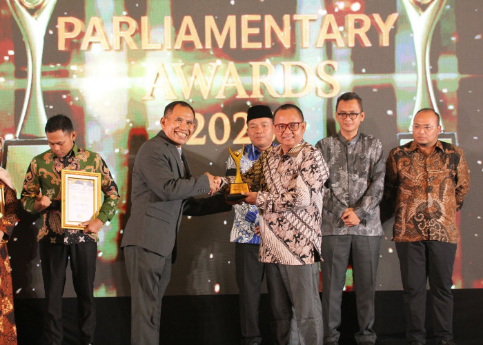 Konsisten Kawal Aspirasi Warga Pesisir, Sumar Rosul Raih Parliamentary Awards 2026