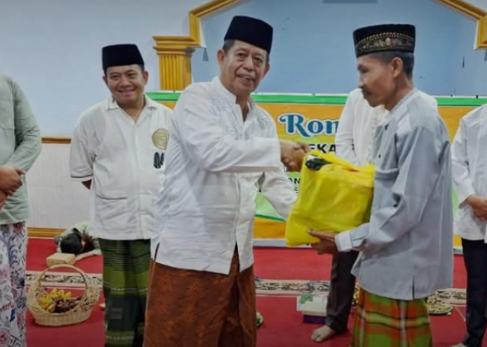 Ketua DPRD Abdul Munir Hadiri Tarawih Keliling di Masjid Al Hikmah Tosaran, Ajak Tingkatkan Keimanan & Ibadah